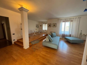 Heart of Tuscany - Spacious Apartment